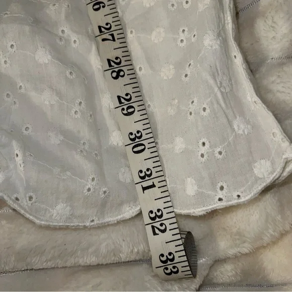 White Eyelet Romper XL - Picture 10 of 12